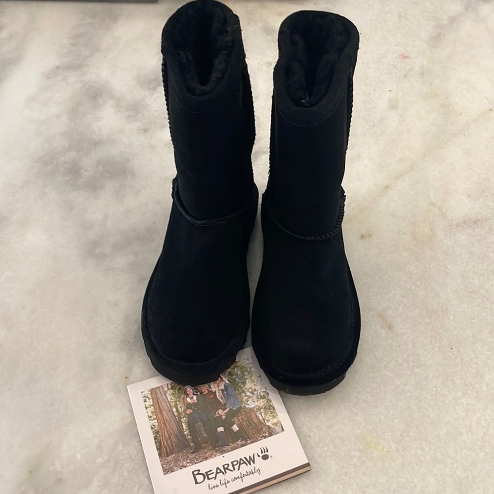 Bear paw Elle short boot Size 6 woman. Black. Worn once! Orig packaging!